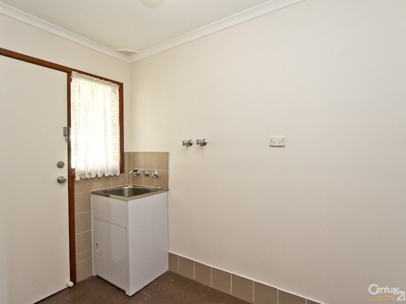32 Murray Street, Eleebana NSW 2282