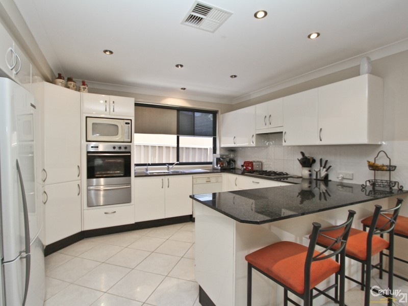 9 Captains Cove, Valentine NSW 2280
