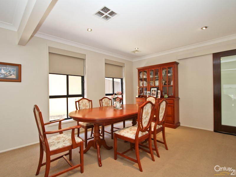 9 Captains Cove, Valentine NSW 2280