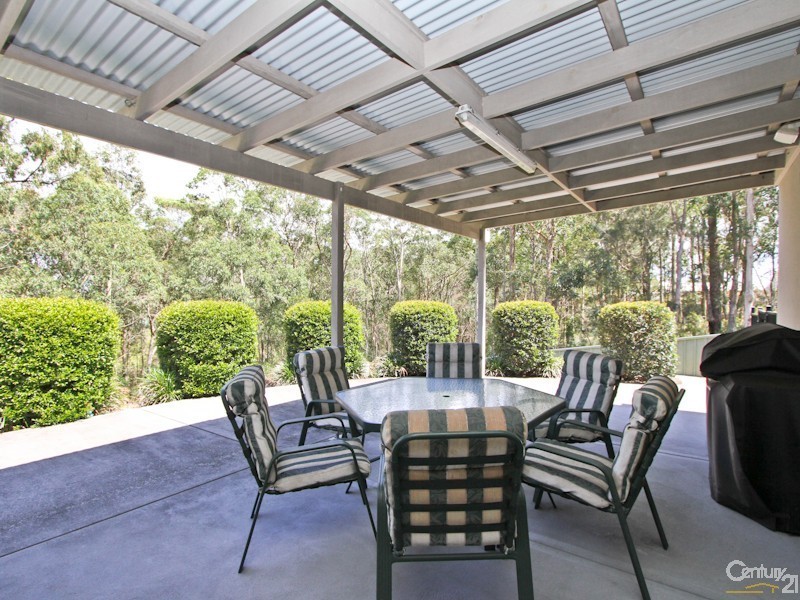 9 Captains Cove, Valentine NSW 2280