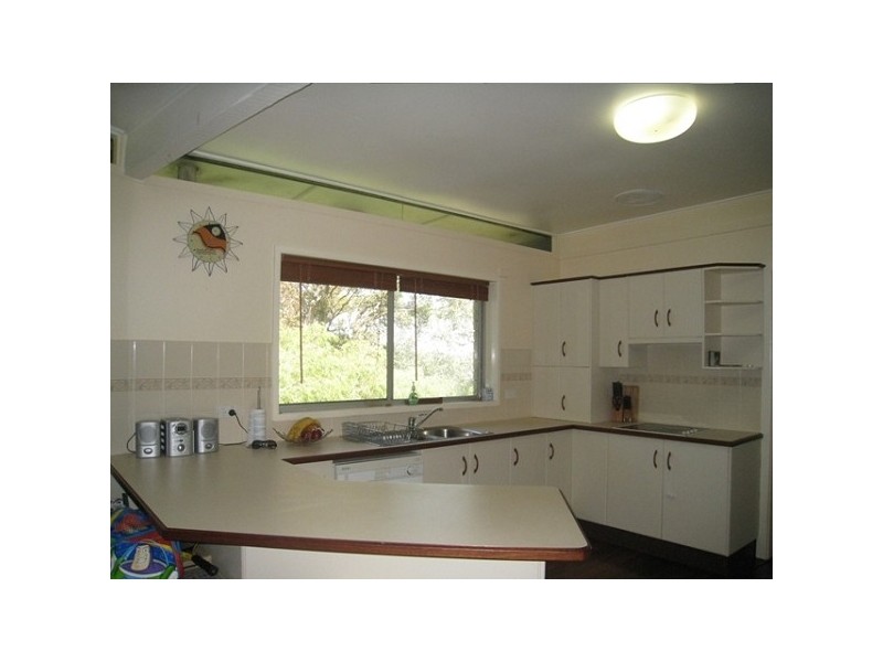 8 Pannamena Crescent, Eleebana NSW 2282