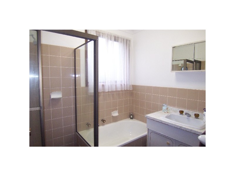 39 Lindsay Avenue, Valentine NSW 2280