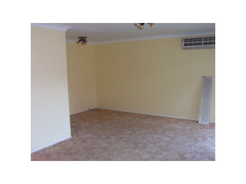 13 Wyndrow Parade, Maryland NSW 2287