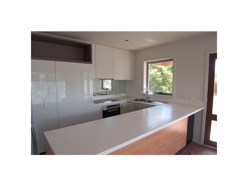 2B Lake Street, Warners Bay NSW 2282