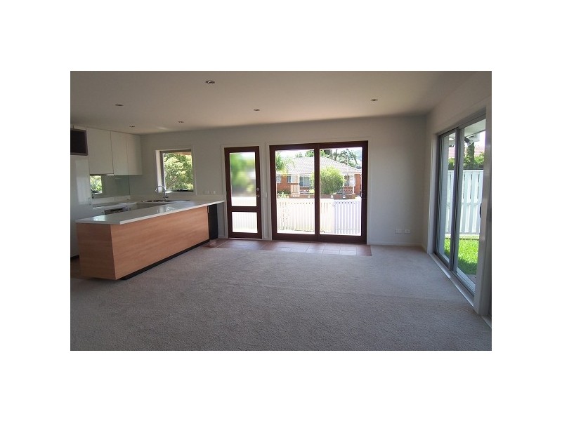 2B Lake Street, Warners Bay NSW 2282