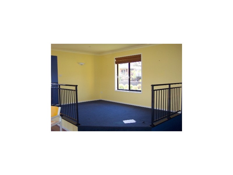 1 Espirit Close, Eleebana NSW 2282