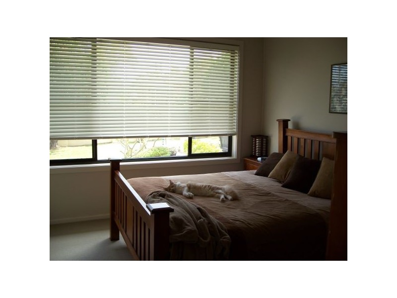 18 Mariner Drive, Eleebana NSW 2282