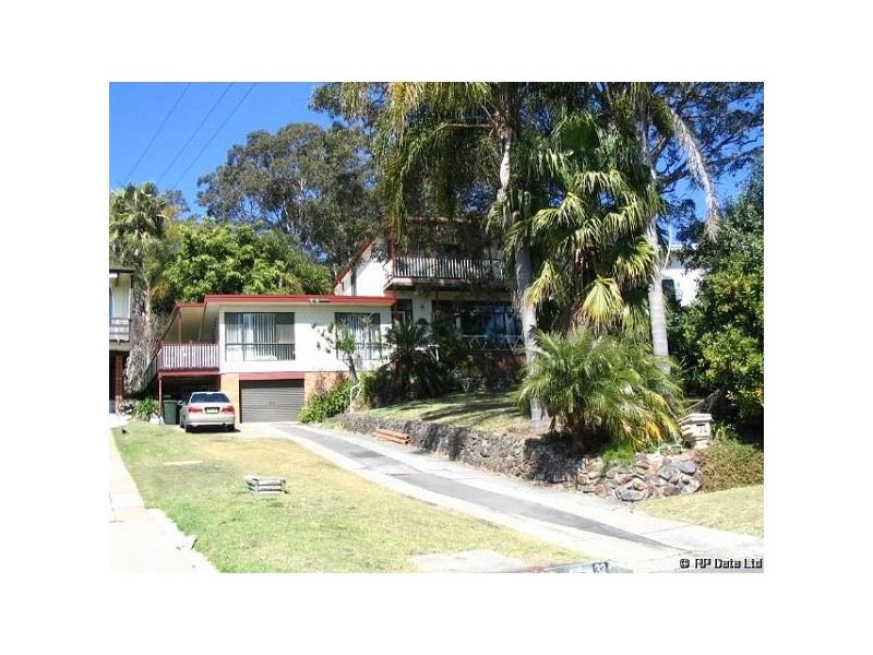 32 Albert Street, Valentine NSW 2280