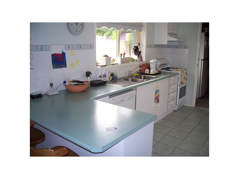10 Stenhouse Drive, Eleebana NSW 2282