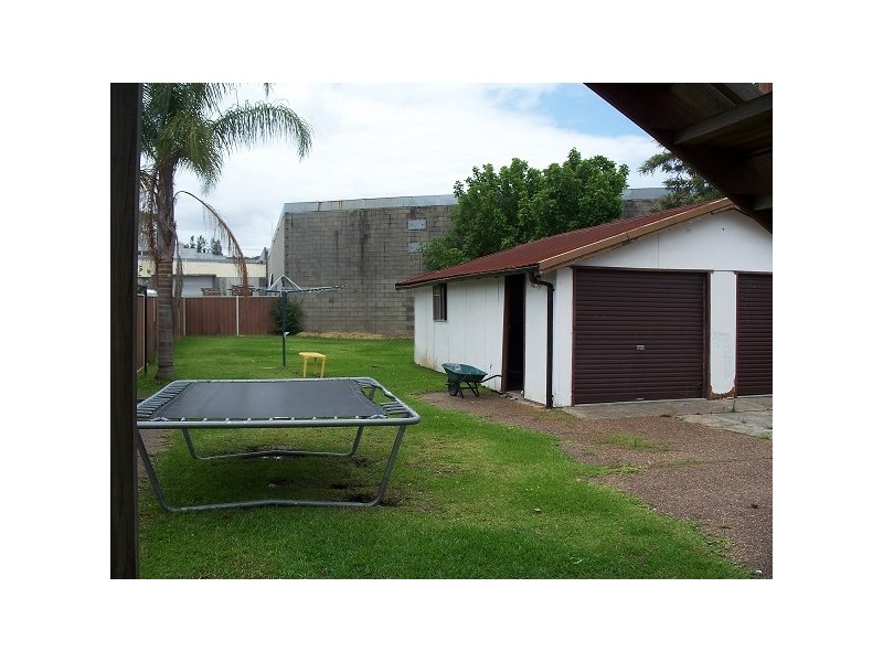 22 Campbell Street, Warners Bay NSW 2282