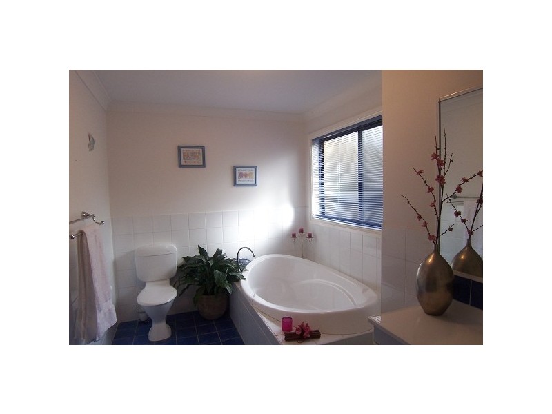 7 Forrester Close, Warners Bay NSW 2282