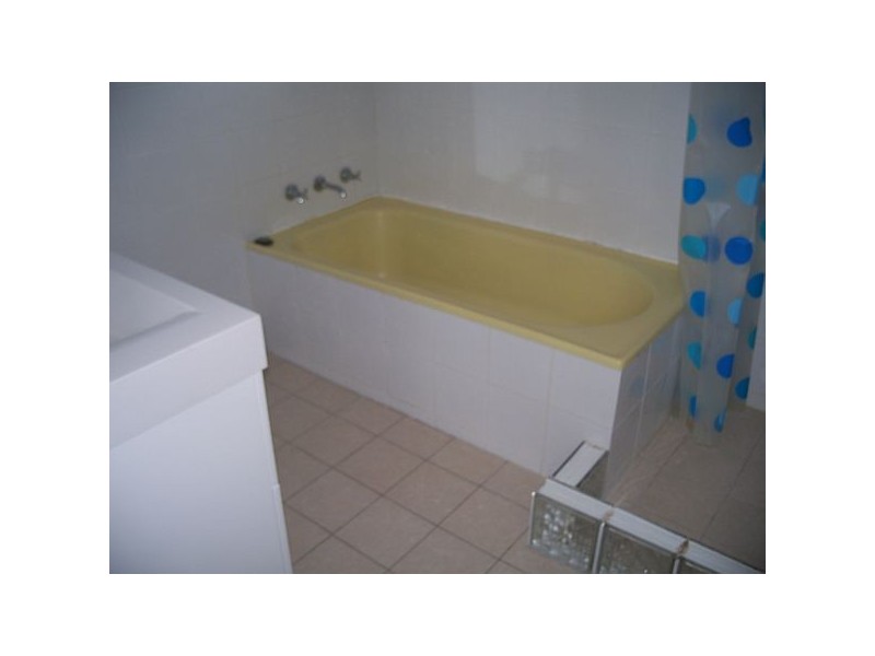 82 Andrew Road, Valentine NSW 2280