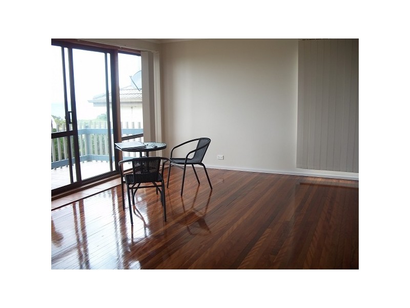 15 Ocean Street, Redhead NSW 2290