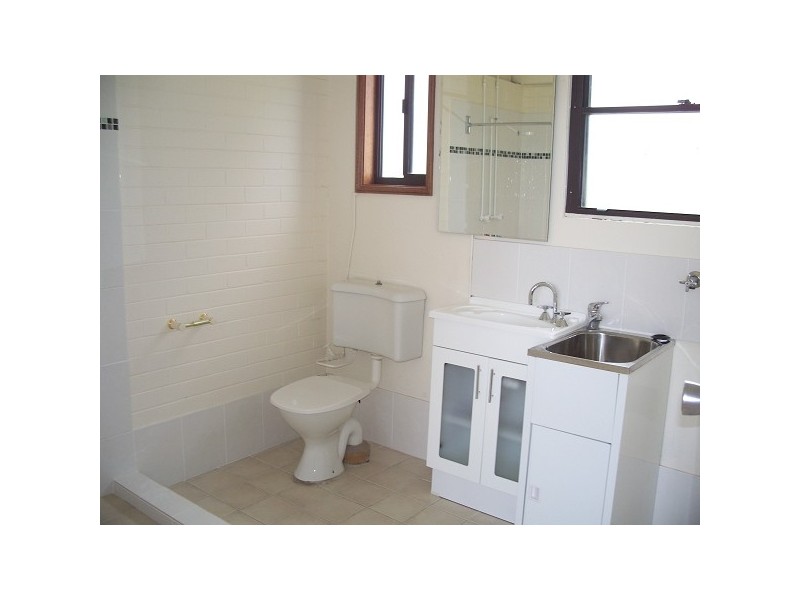 15 Ocean Street, Redhead NSW 2290