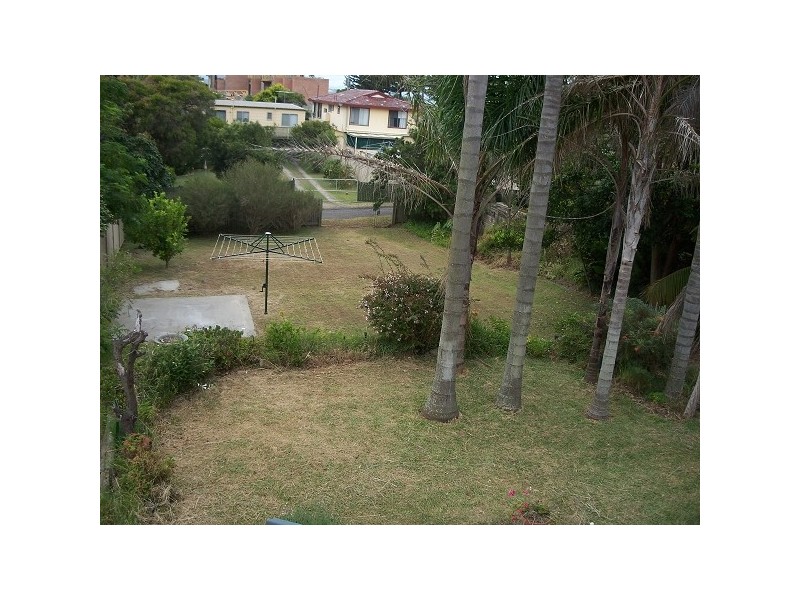 15 Ocean Street, Redhead NSW 2290
