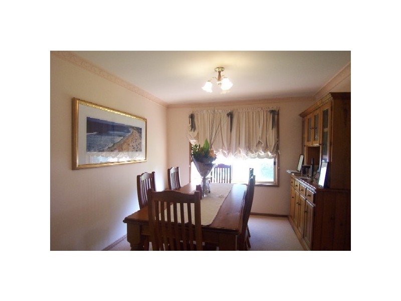 6 Grosvenor Place, Valentine NSW 2280