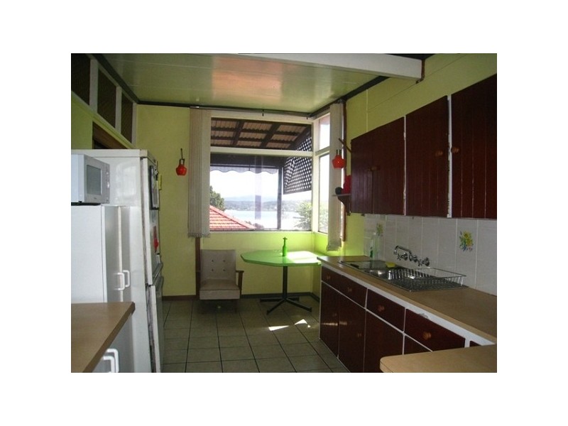 87 Thompson Road, Speers Point NSW 2284