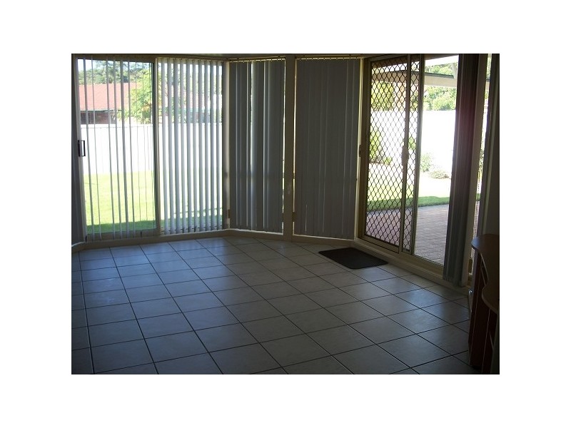 6 Minnesota Way, Warners Bay NSW 2282