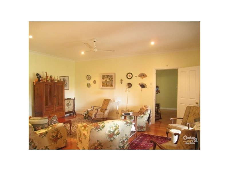 9 Cardale Road, Macquarie Hills NSW 2285
