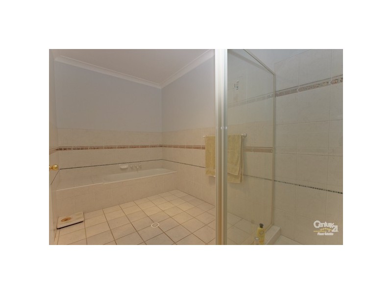 9 Cardale Road, Macquarie Hills NSW 2285