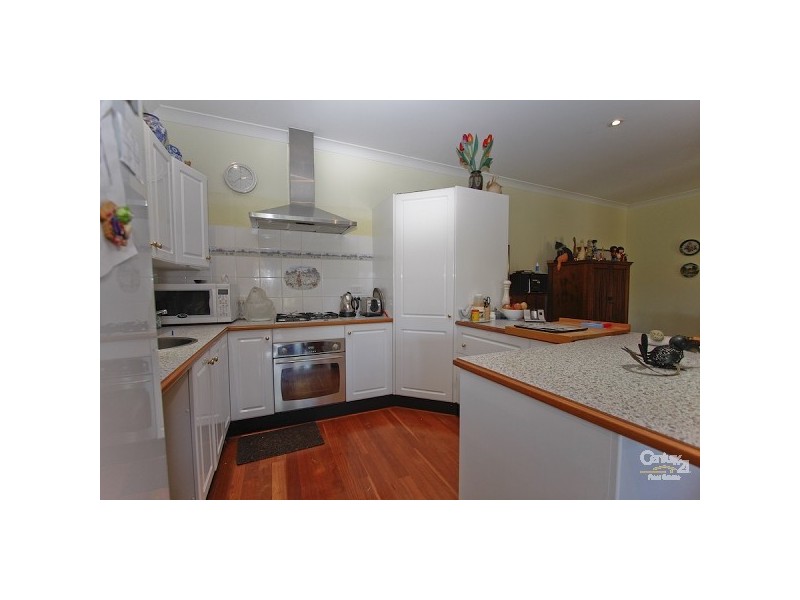 9 Cardale Road, Macquarie Hills NSW 2285