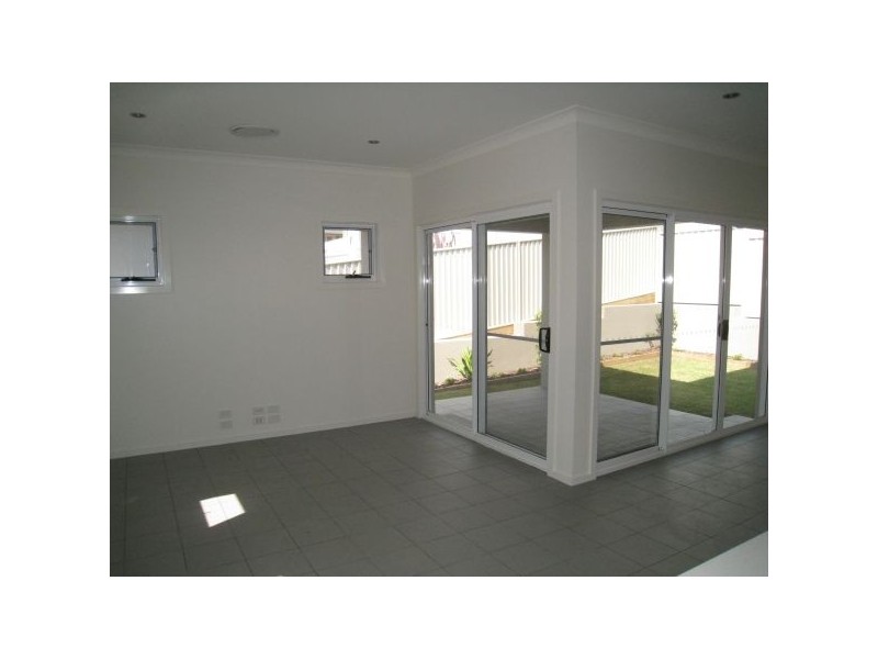 9 The Park Chase, Valentine NSW 2280