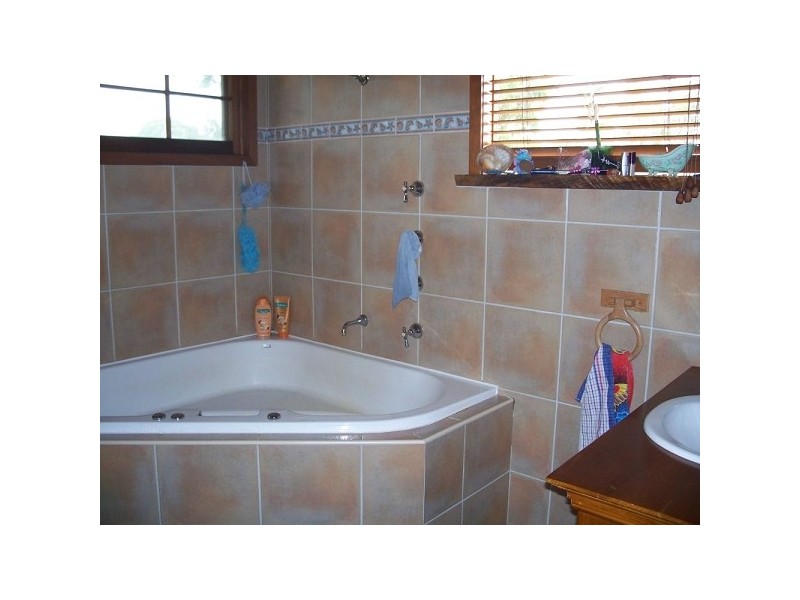 70 Berringar Road, Valentine NSW 2280