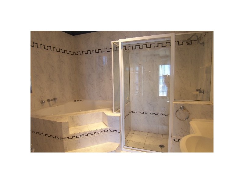 183 Fishing Point Road, Fishing Point NSW 2283