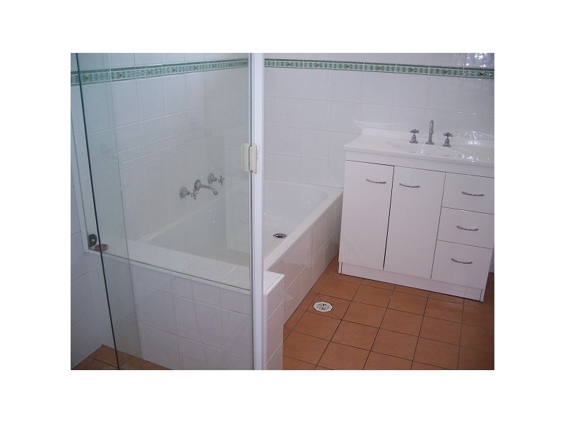 34 Morton Parade, Rankin Park NSW 2287