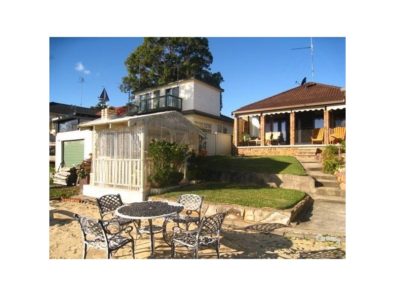 38 Marine Parade, Nords Wharf NSW 2281