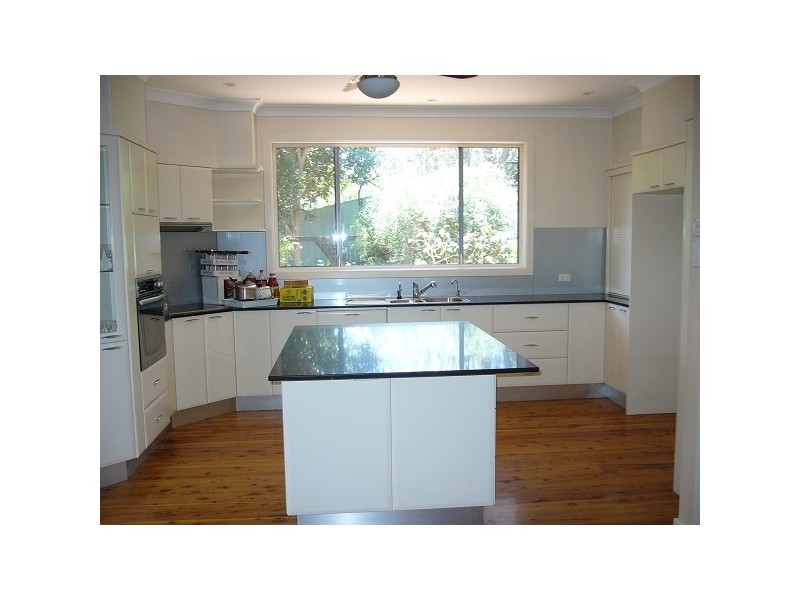 3 Abney Close, Eleebana NSW 2282