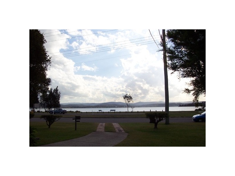 552 The Esplanade, Warners Bay NSW 2282