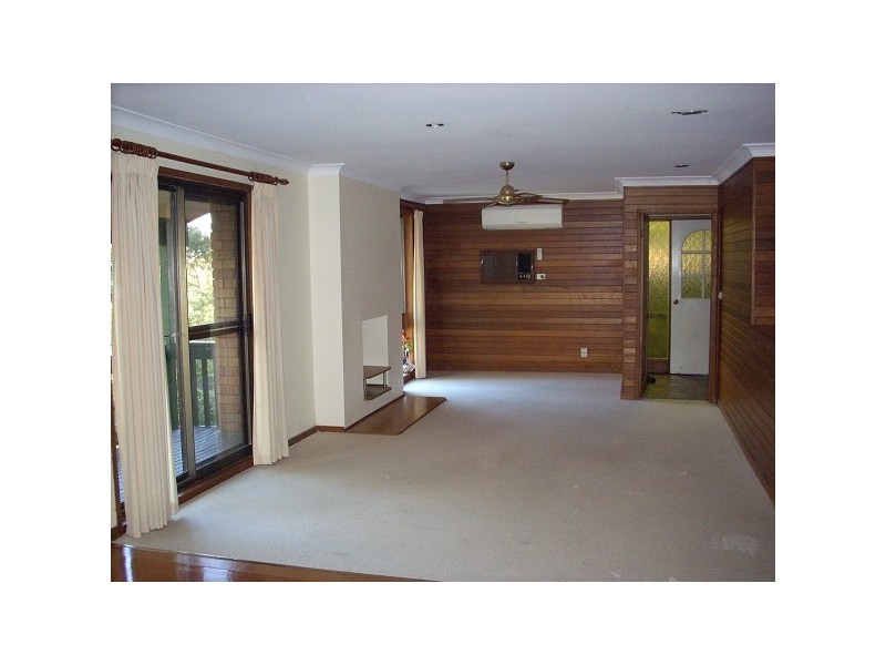 7 Abney Close, Eleebana NSW 2282