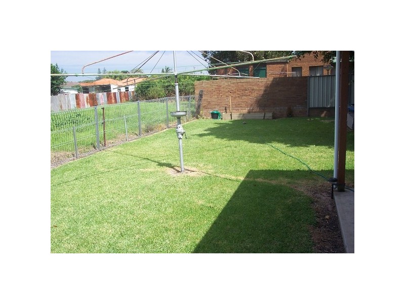 44 Emily Street, Marks Point NSW 2280