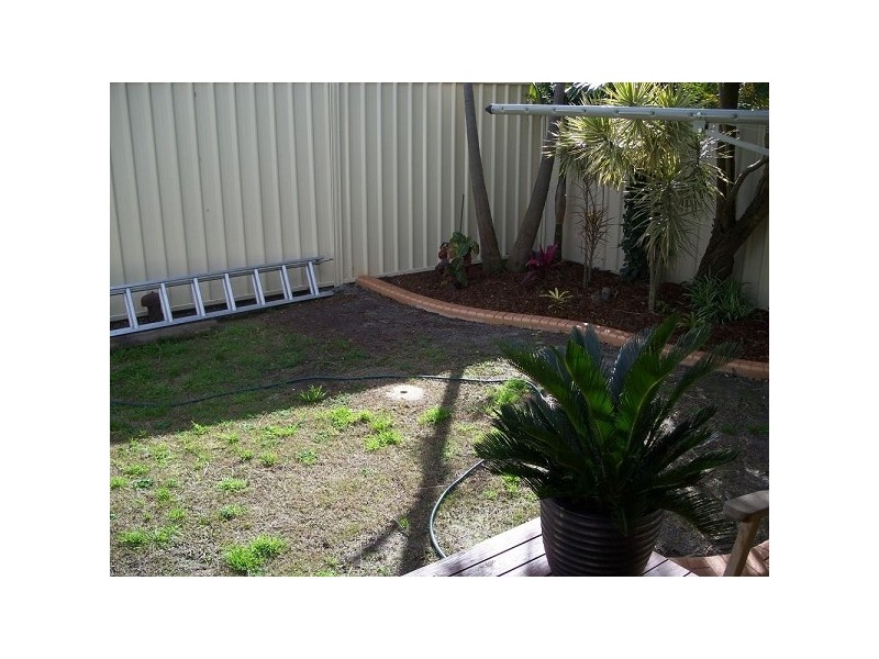 16 Bowser Street, Hamilton North NSW 2292