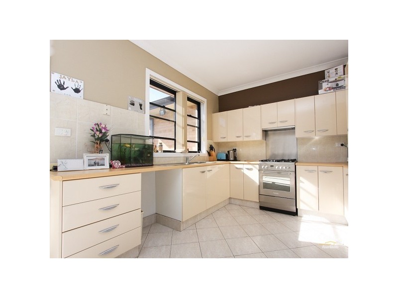 8 Eino Place, Eleebana NSW 2282