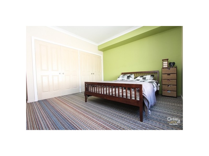 8 Eino Place, Eleebana NSW 2282