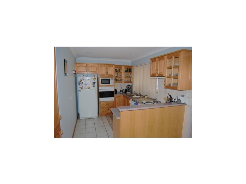 15 Kirkland Close, Lakelands NSW 2282