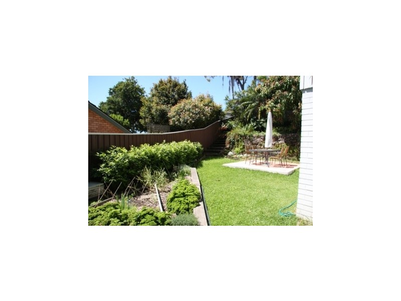 6 Peter Street, Valentine NSW 2280