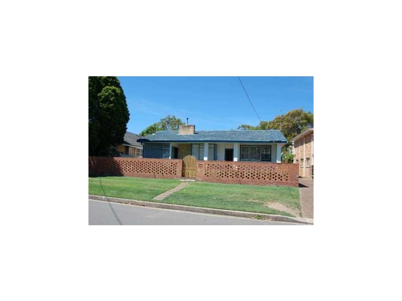 82 Andrew Road, Valentine NSW 2280