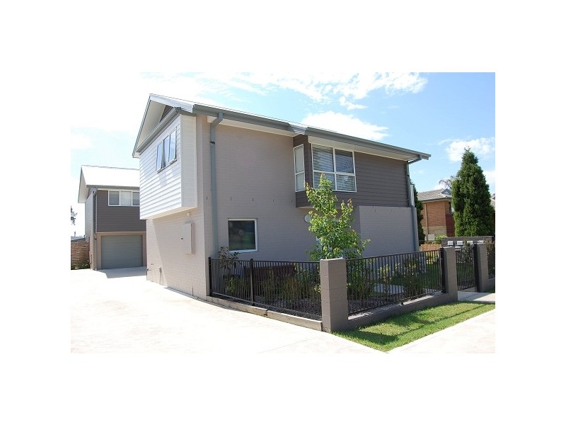 1/12 Berringar Road, Valentine NSW 2280