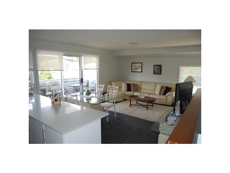 1/12 Berringar Road, Valentine NSW 2280