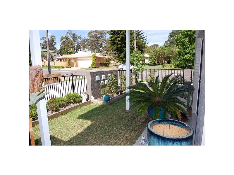 1/12 Berringar Road, Valentine NSW 2280