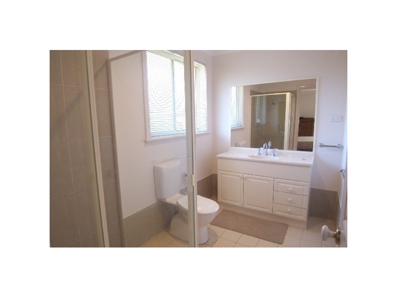 6 Dilkera Avenue, Valentine NSW 2280