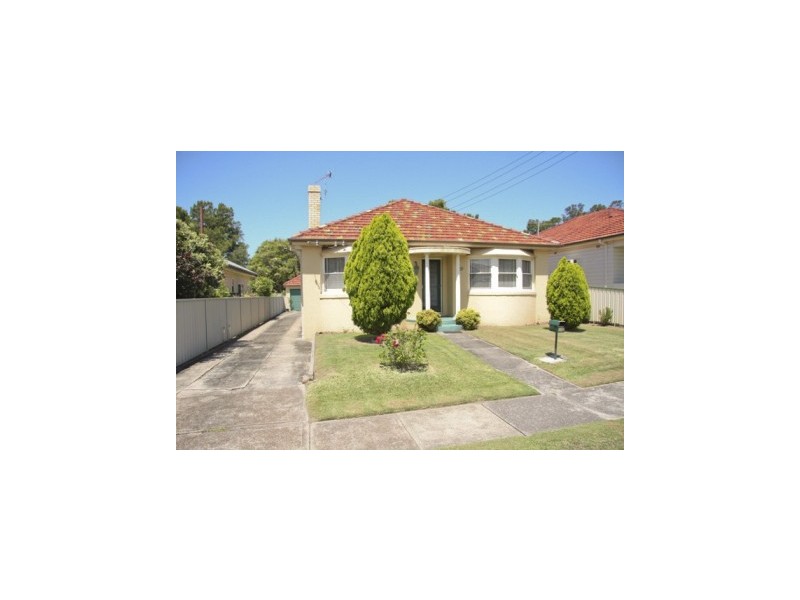 269 Beaumont Street, Hamilton South NSW 2303