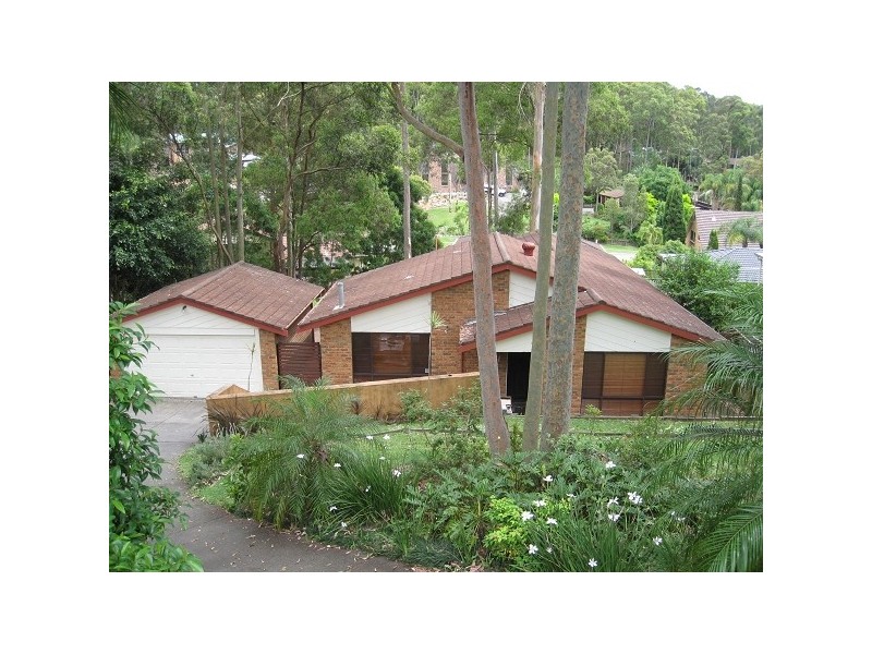 4 Tanunda Close, Eleebana NSW 2282