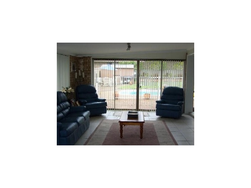 41 Parklea Avenue, Croudace Bay NSW 2280