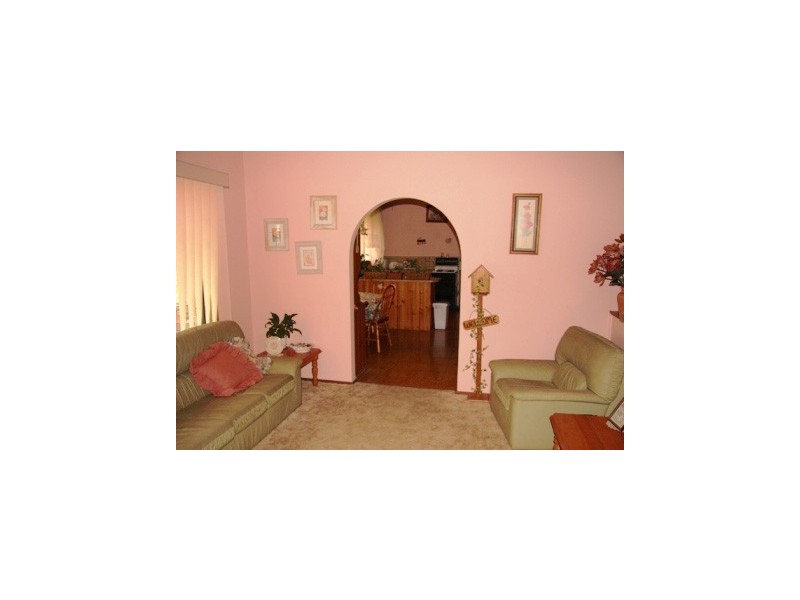 4 Chelston  Street, Warners Bay NSW 2282