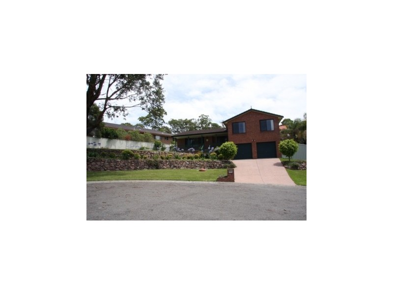 15 Rydal Road, Lakelands NSW 2282