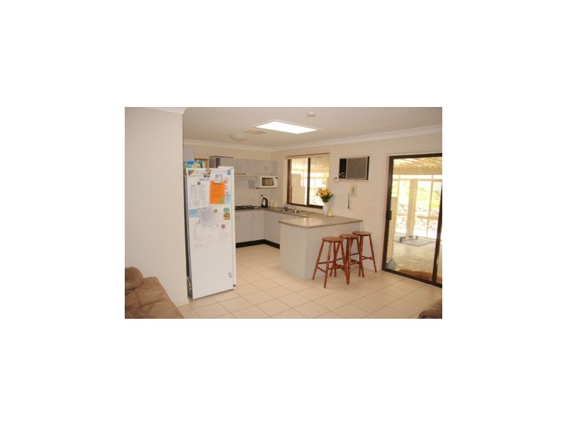 15 Rydal Road, Lakelands NSW 2282